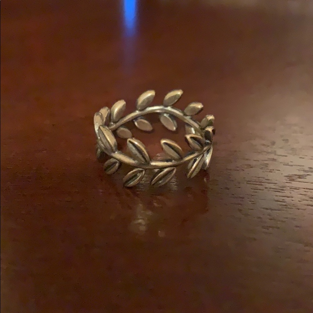 Pandora Ring